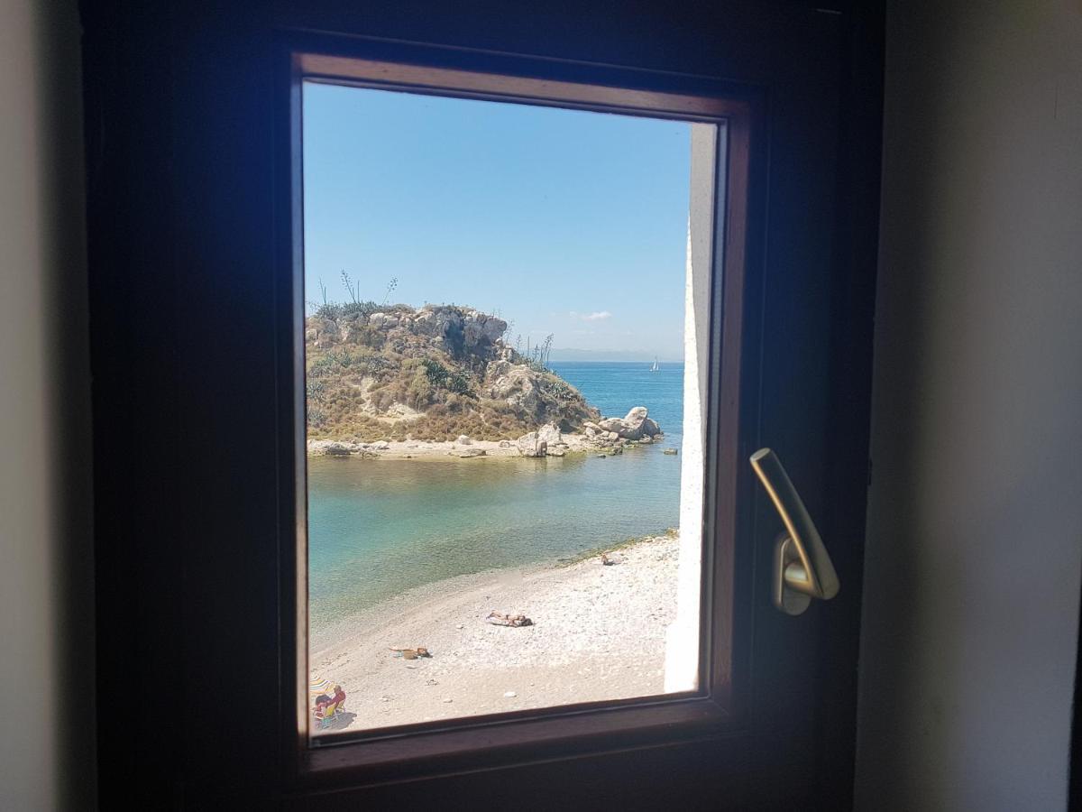 Bedwave Seaside Mansion * Pireu