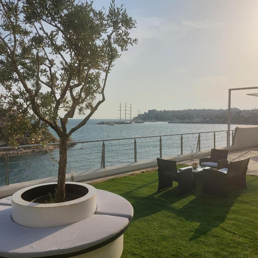 Bedwave Seaside Mansion Pireu